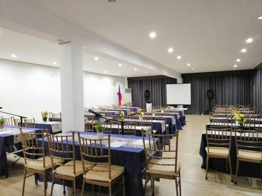 Whitewoods Convention And Leisure Hotel Silang Exterior foto